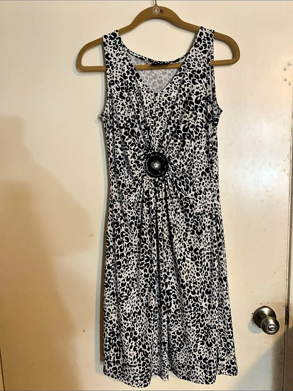 Nina Leonard Animal Print Midi Dress Size Medium